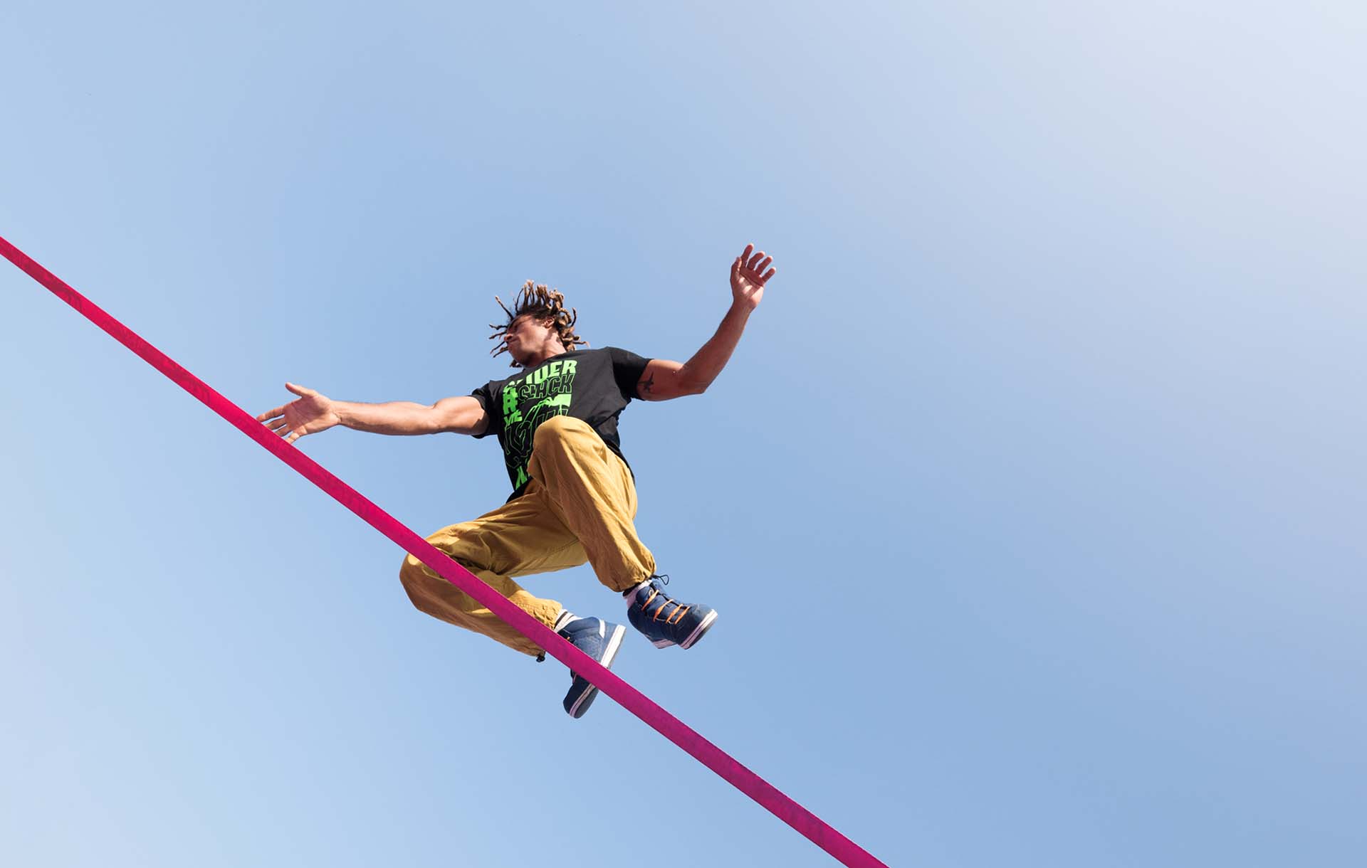 Not a beginner slackline