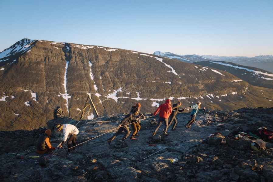 Lapporten (SE) highline 1,2 km world record on skydiamond 2021