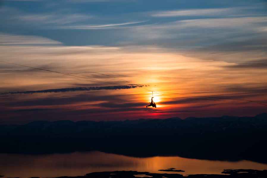 Lapporten (SE) highline 1,2 km world record on skydiamond 2021