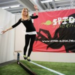 support structure for indoor slackline